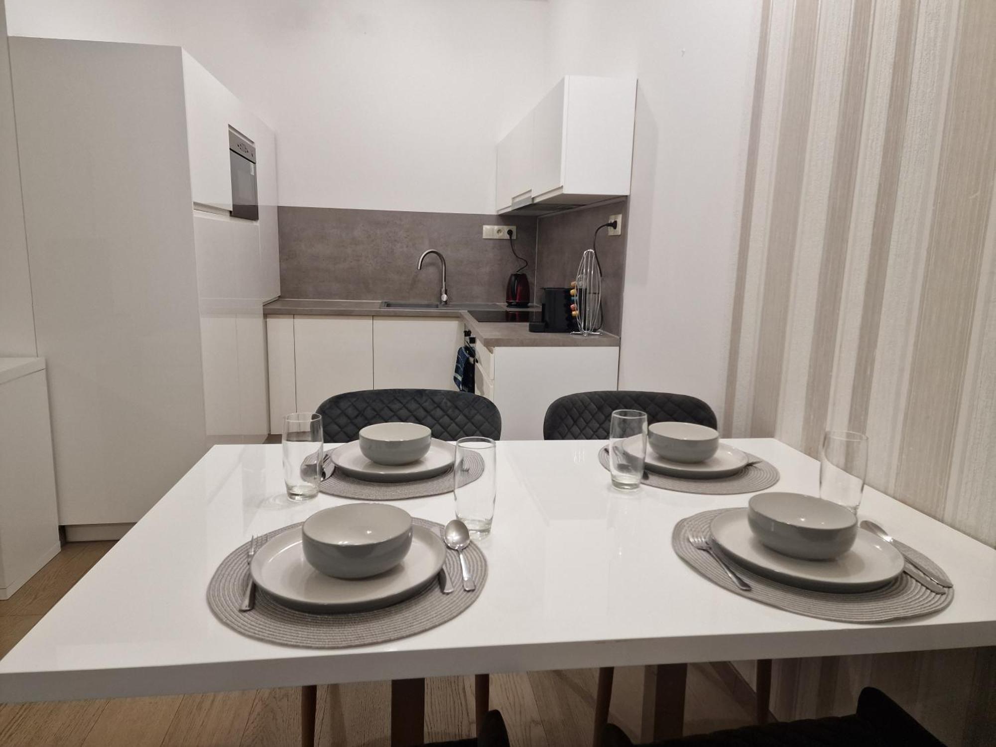 Stylish Panorama City Family Suite Bratislava Exterior foto