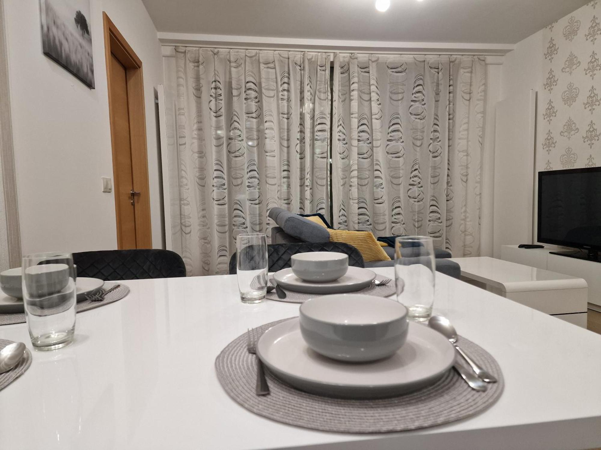 Stylish Panorama City Family Suite Bratislava Exterior foto